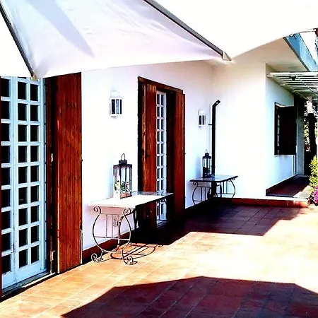 فندق مبيت وإفطار Aloisio 3*